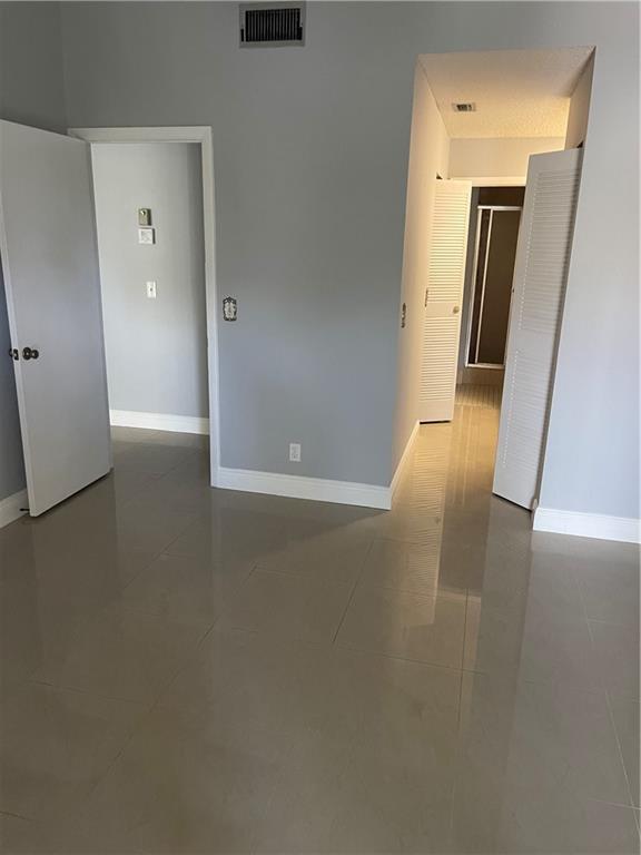 MEADOWRIDGE EAST CONDO - Residential