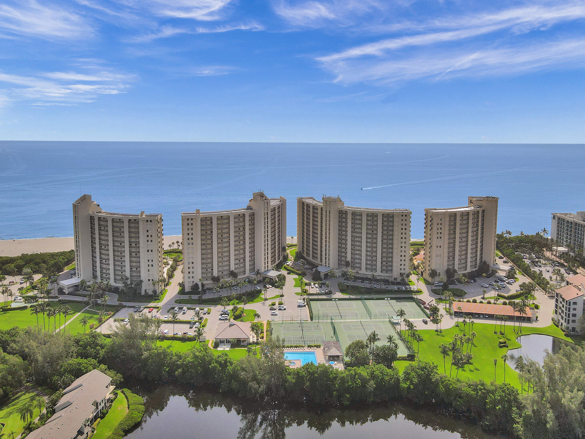 OCEAN TRAIL CONDO I - Residential Lease