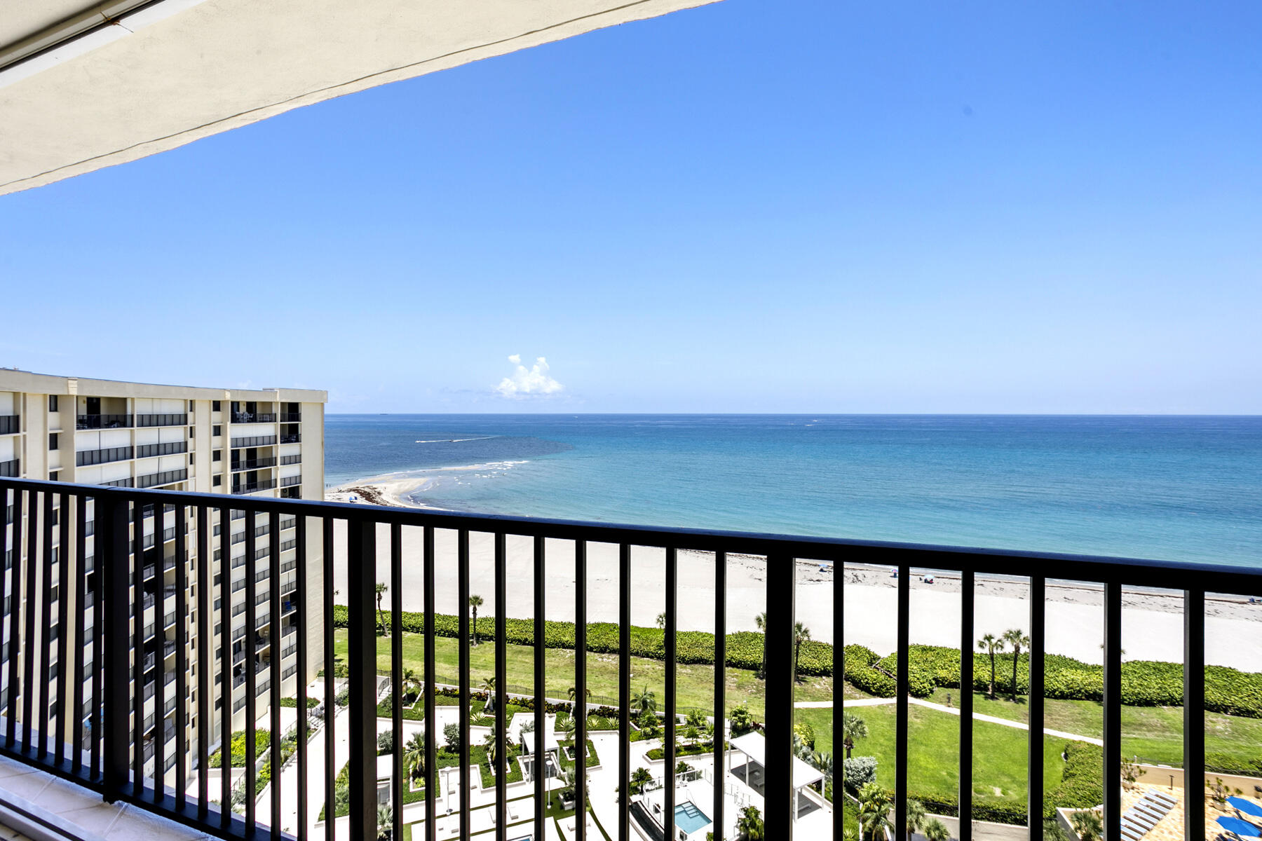 OCEAN TRAIL CONDO I - Residential Lease
