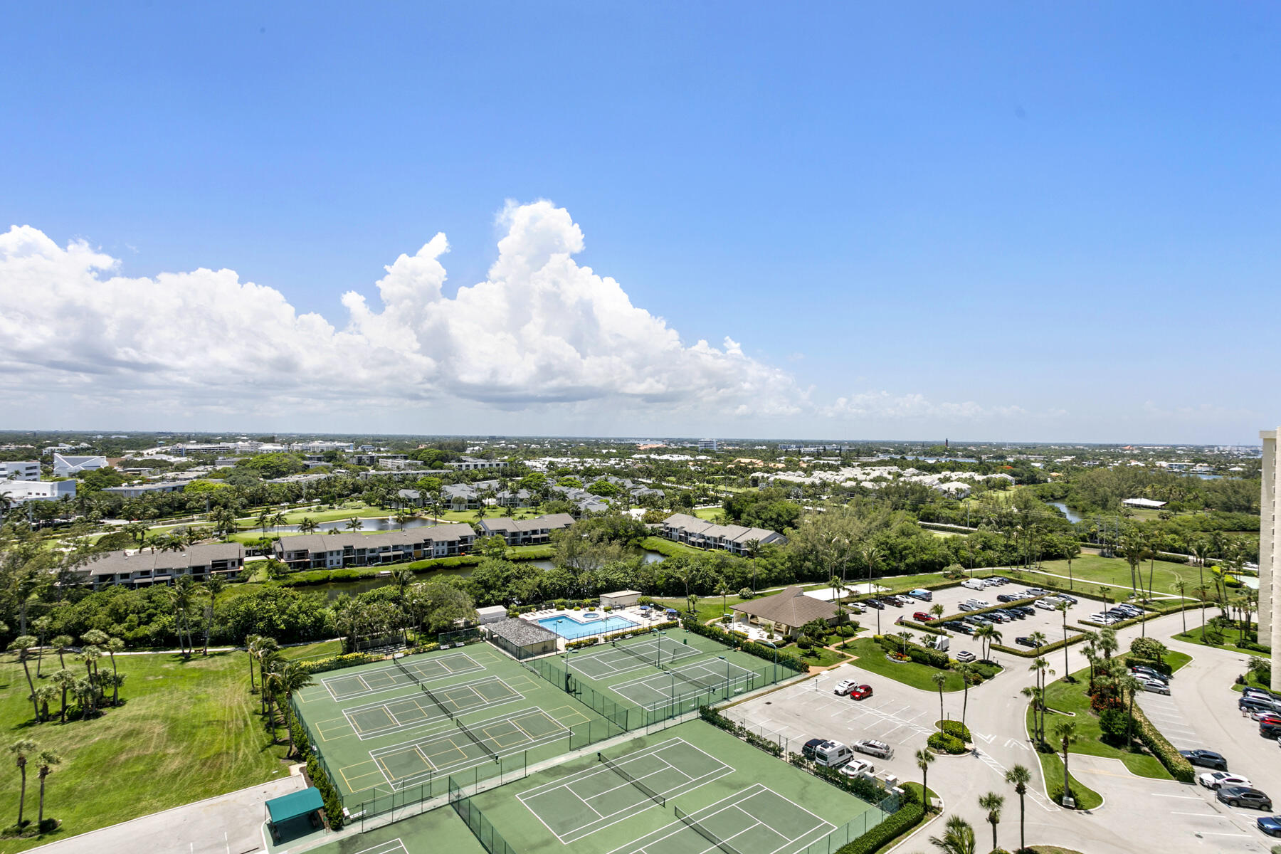 OCEAN TRAIL CONDO I - Residential Lease