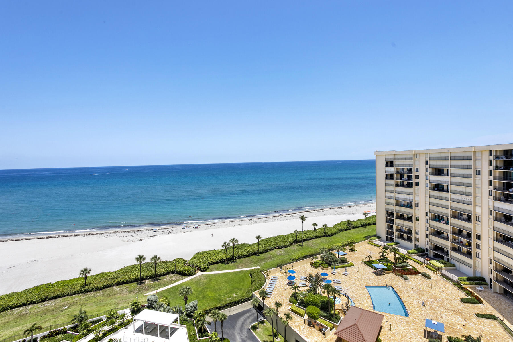 OCEAN TRAIL CONDO I - Residential Lease