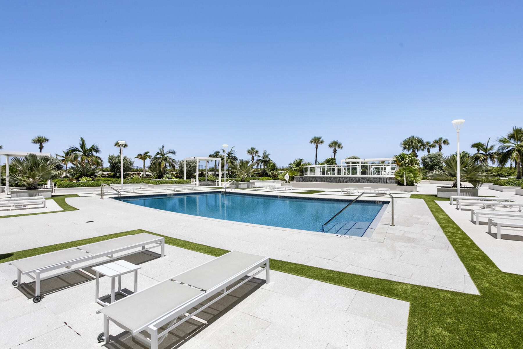 OCEAN TRAIL CONDO I - Residential Lease