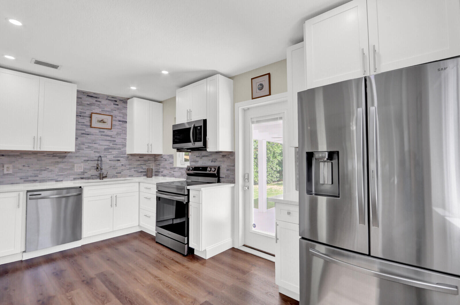 KELSEY CITY - Residential