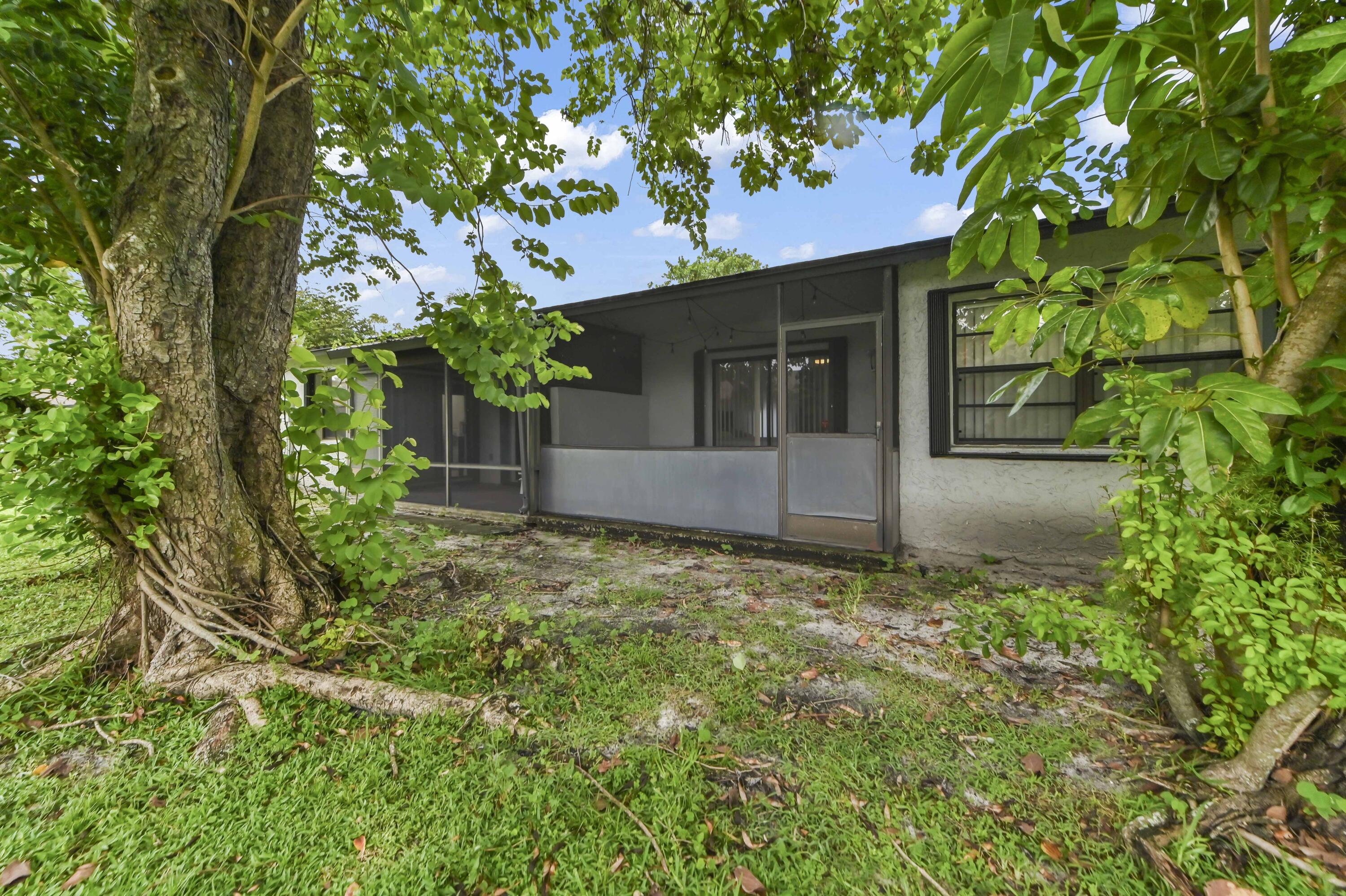 INDIAN TRAIL VILLAS - Residential