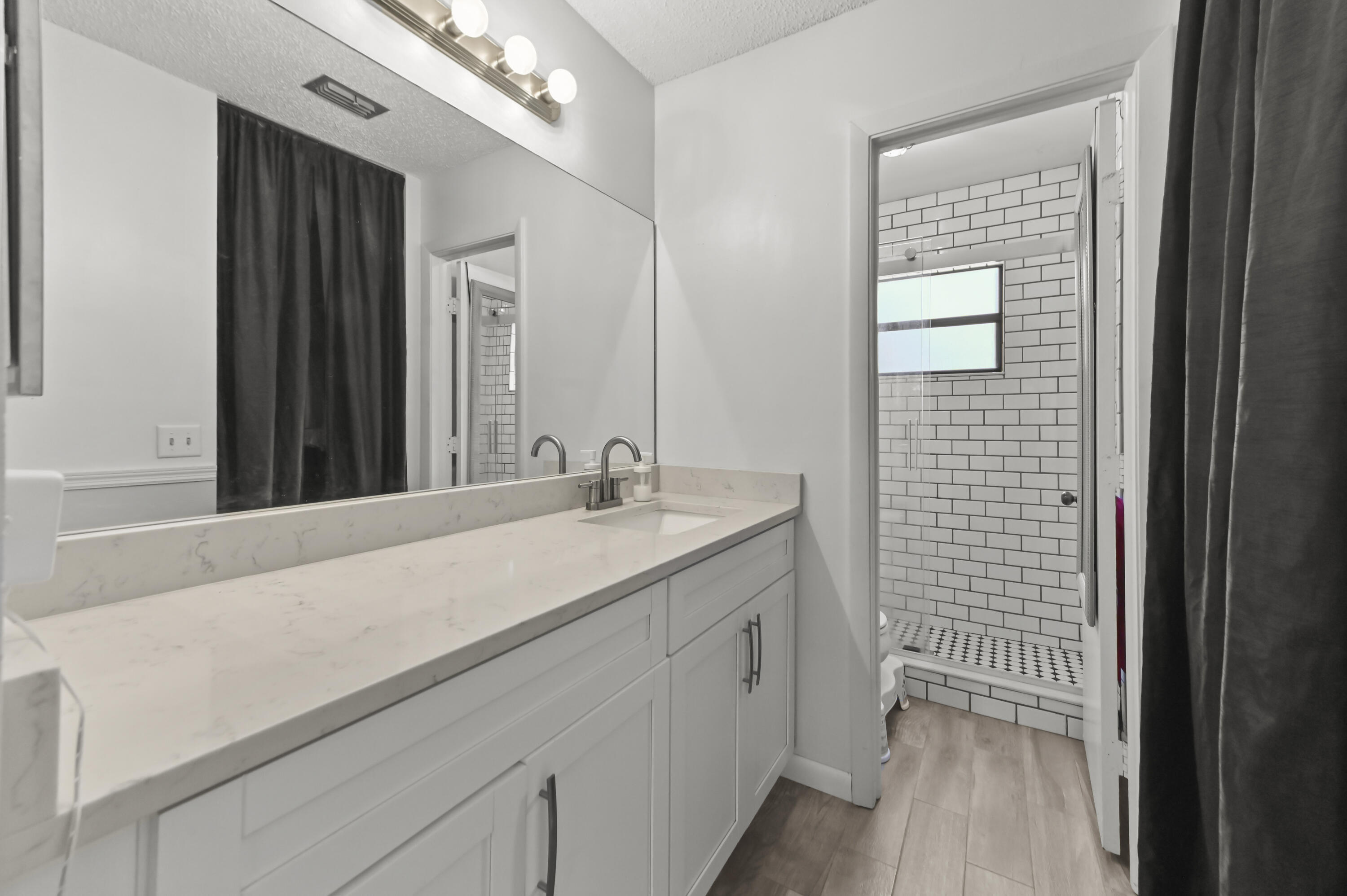 INDIAN TRAIL VILLAS - Residential