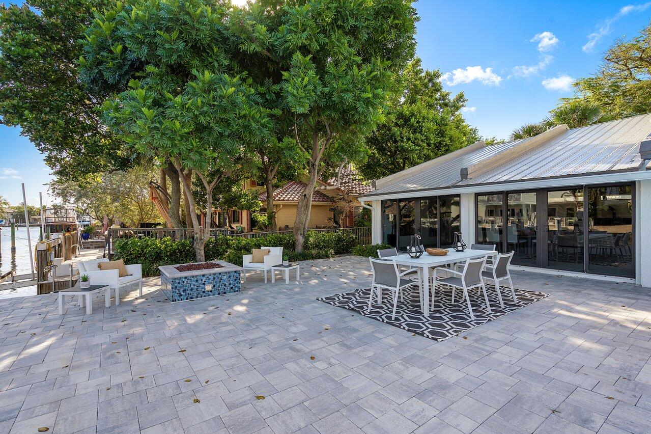TROPIC ISLE - Residential