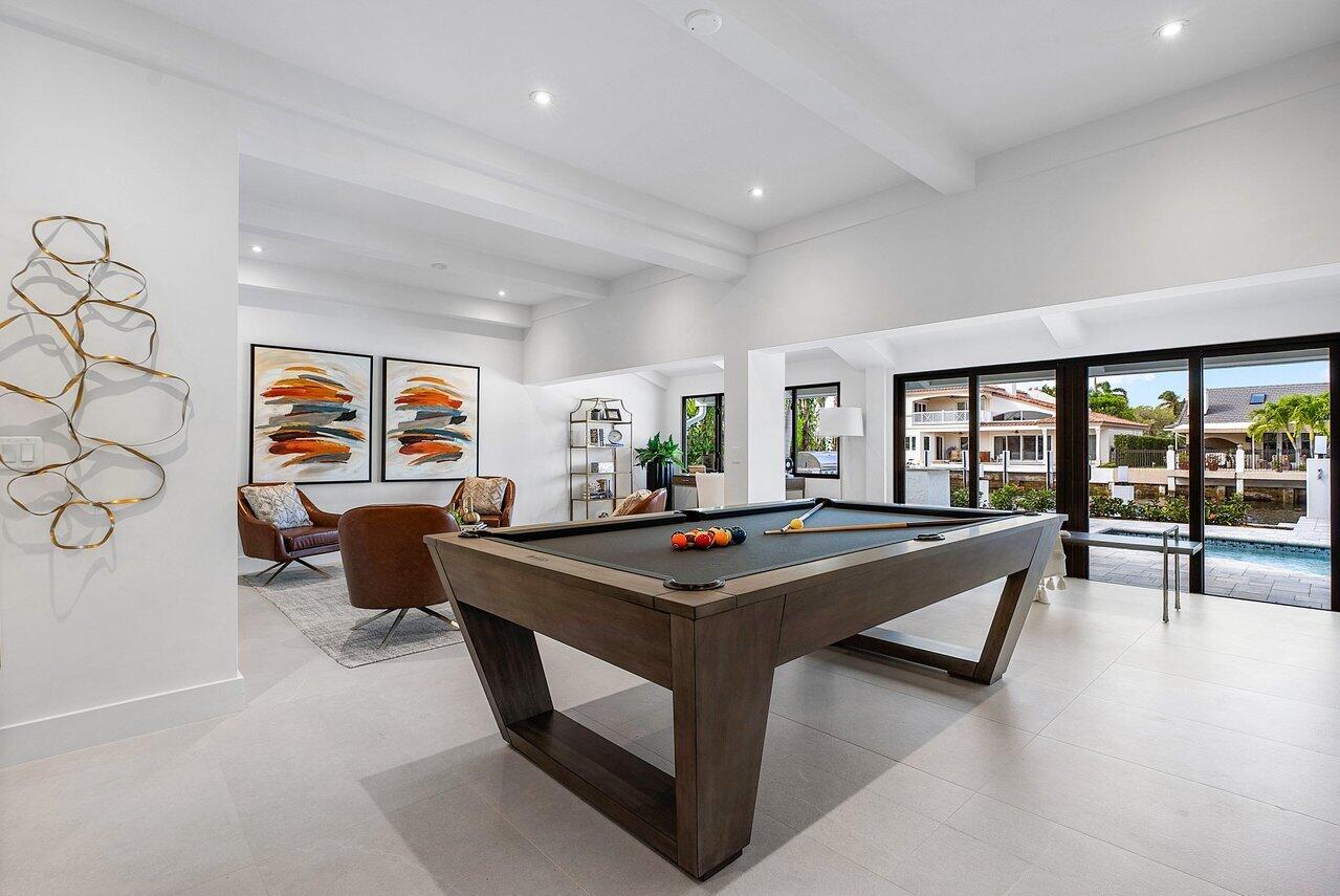 TROPIC ISLE - Residential