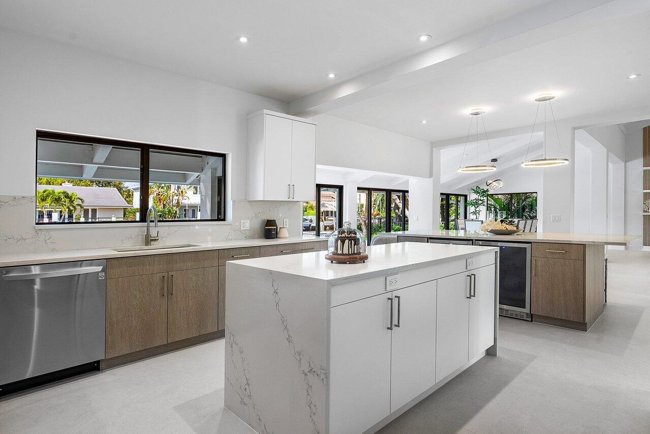 TROPIC ISLE - Residential