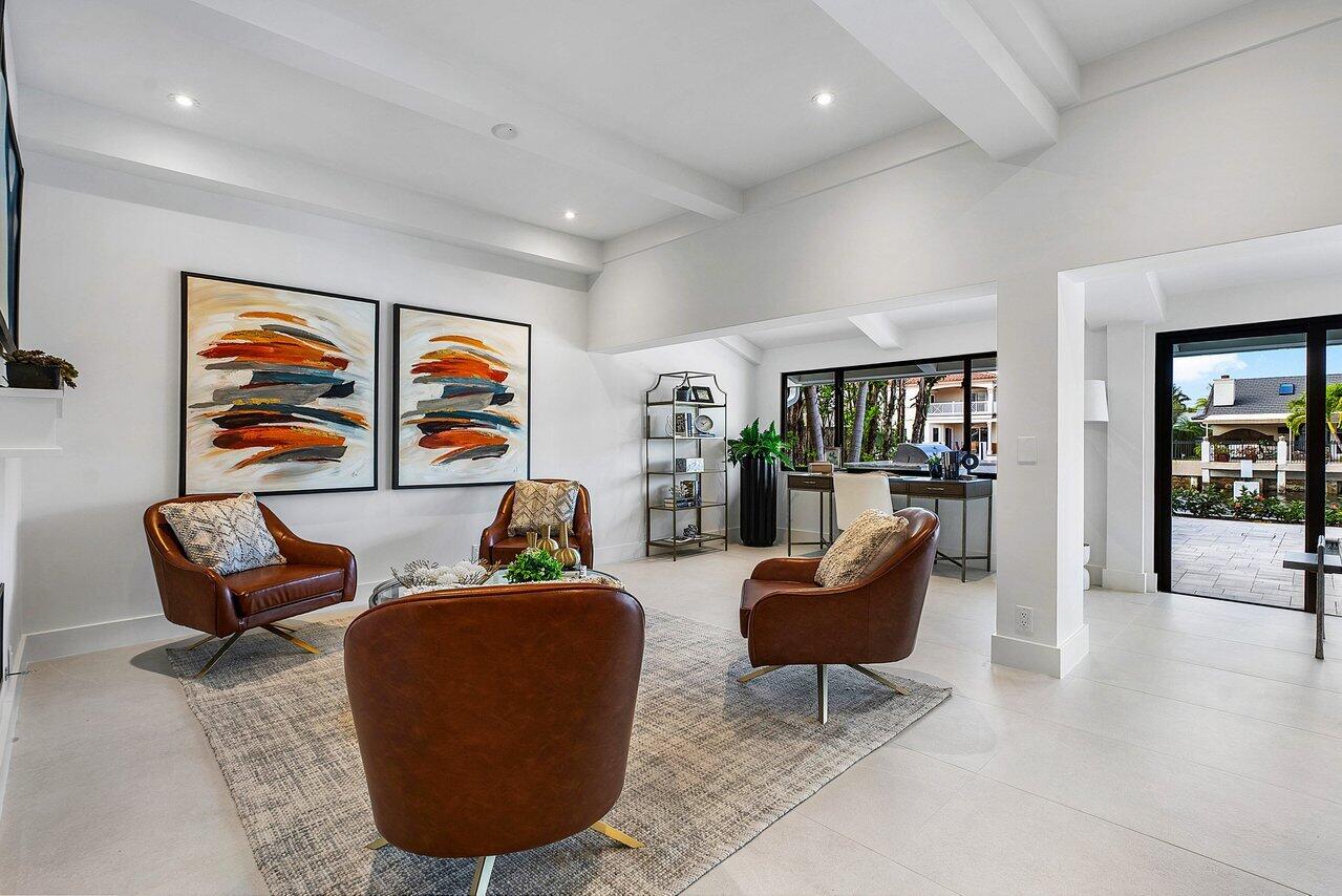 TROPIC ISLE - Residential