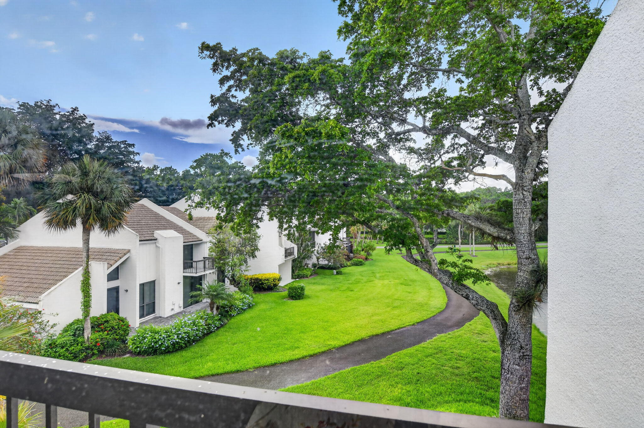 Bridgewood Townhouse - Residential