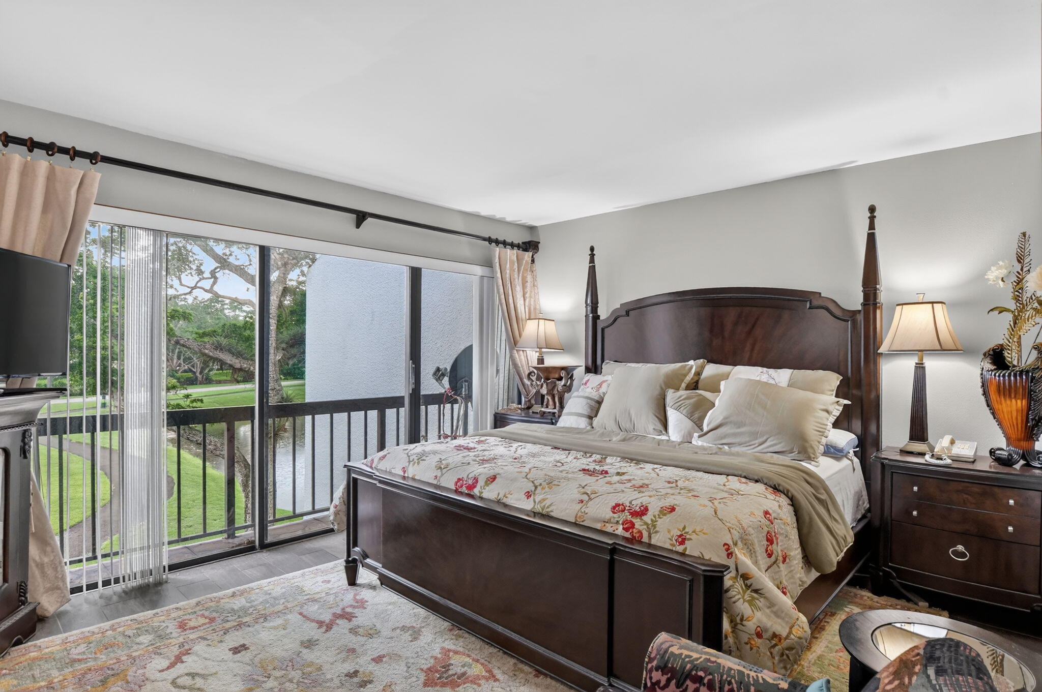 Bridgewood Townhouse - Residential