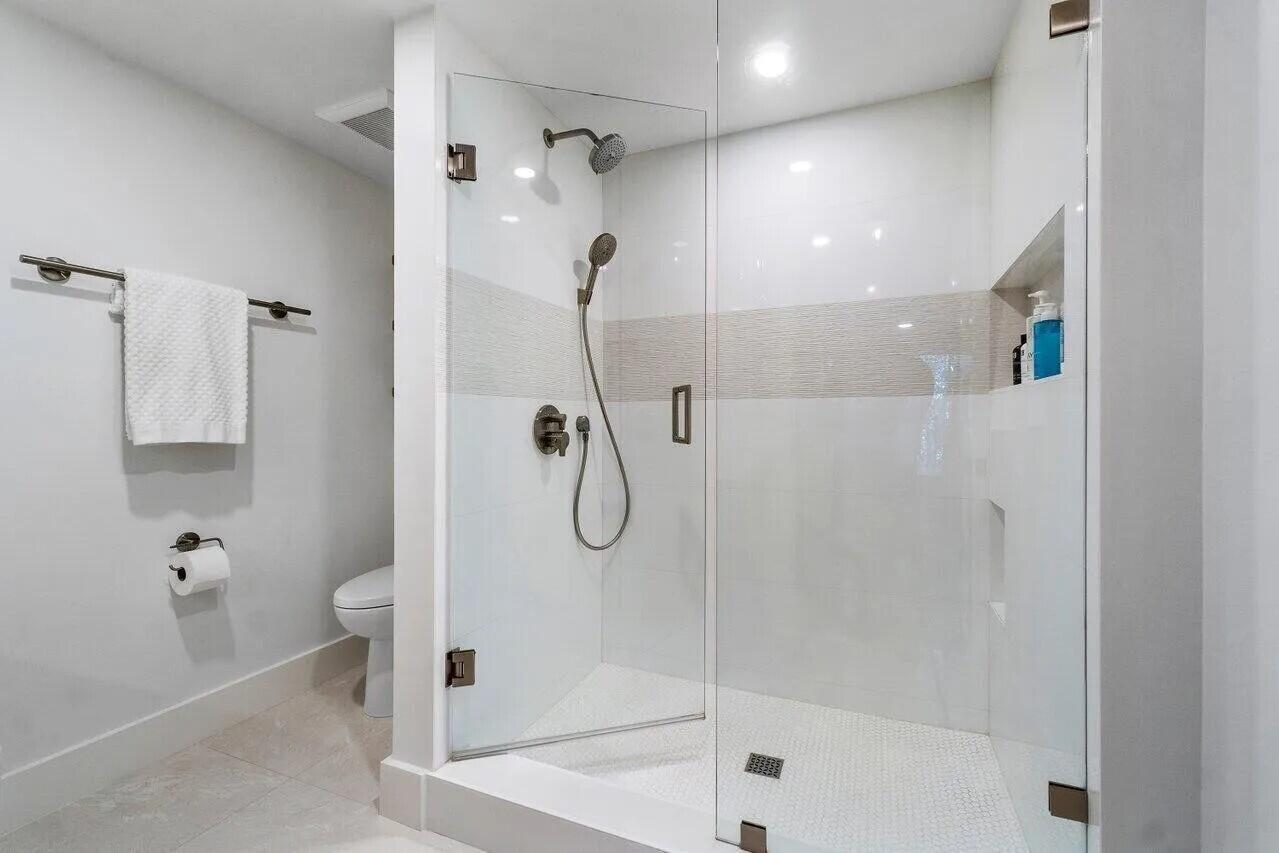 HYPOLUXOS MARINERS CAY CONDO - Residential Lease