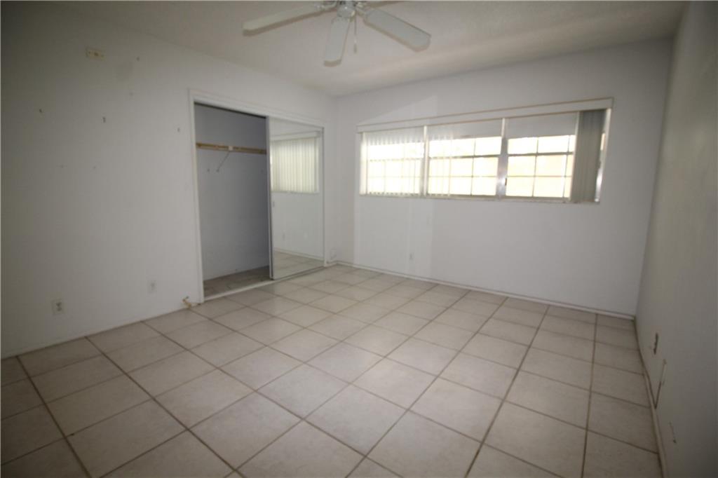 PALM-AIRE COUNTRY CLUB 35 - Residential