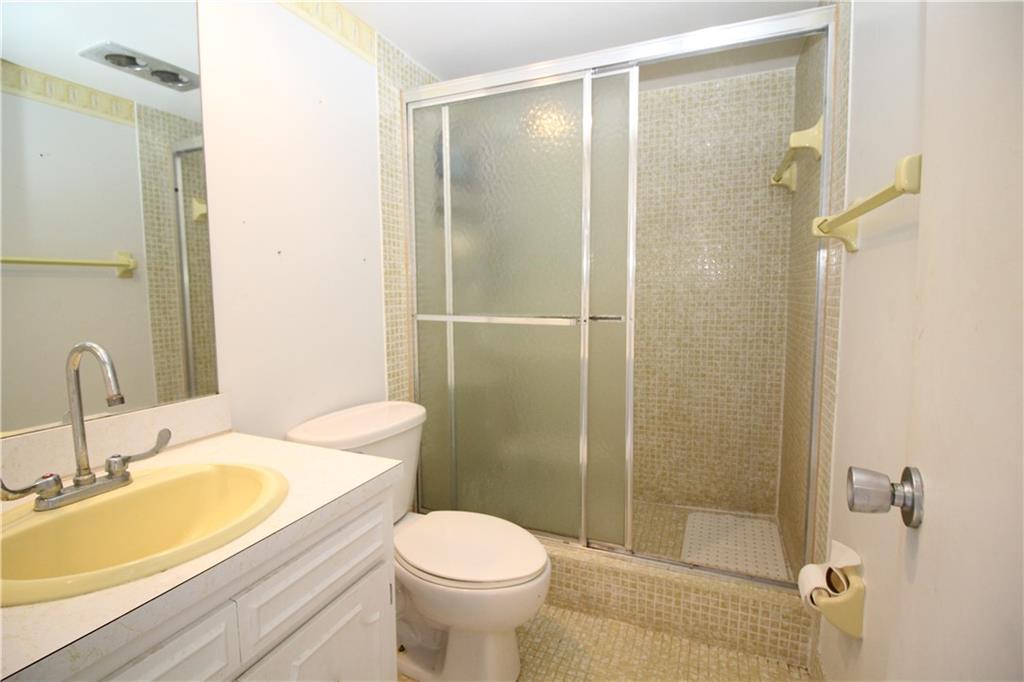 PALM-AIRE COUNTRY CLUB 35 - Residential