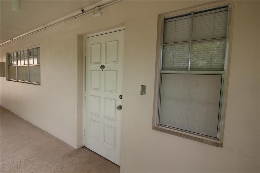PALM-AIRE COUNTRY CLUB 35 - Residential