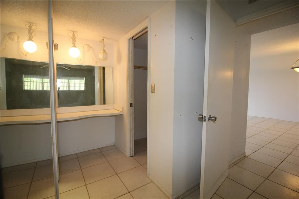 PALM-AIRE COUNTRY CLUB 35 - Residential