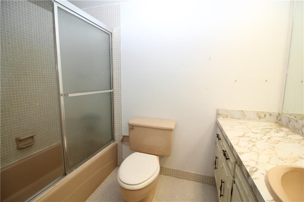 PALM-AIRE COUNTRY CLUB 35 - Residential