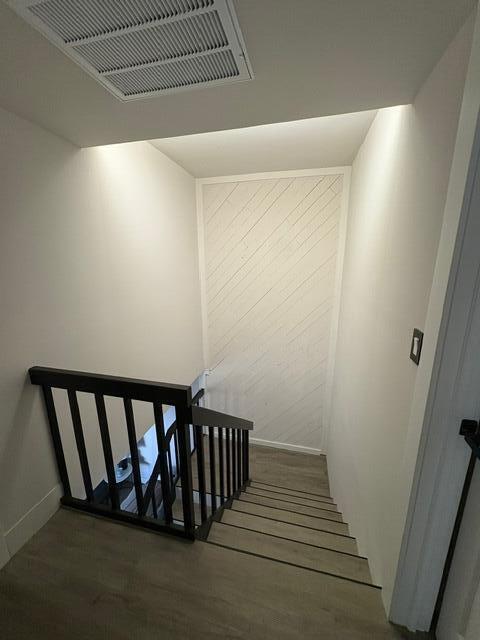 LAKEWOOD - Residential Lease