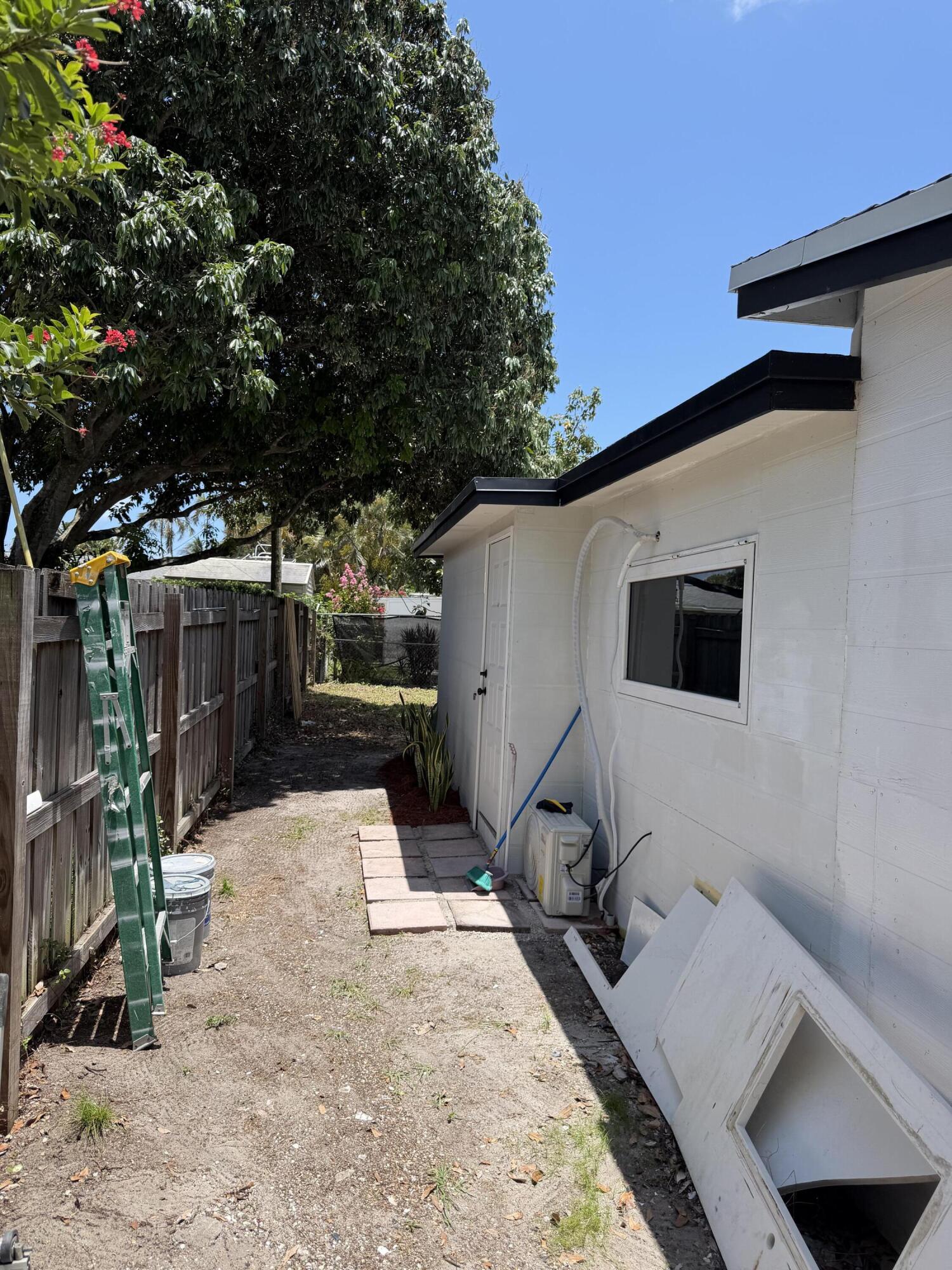 DILLMAN HEIGHTS 3 - Residential