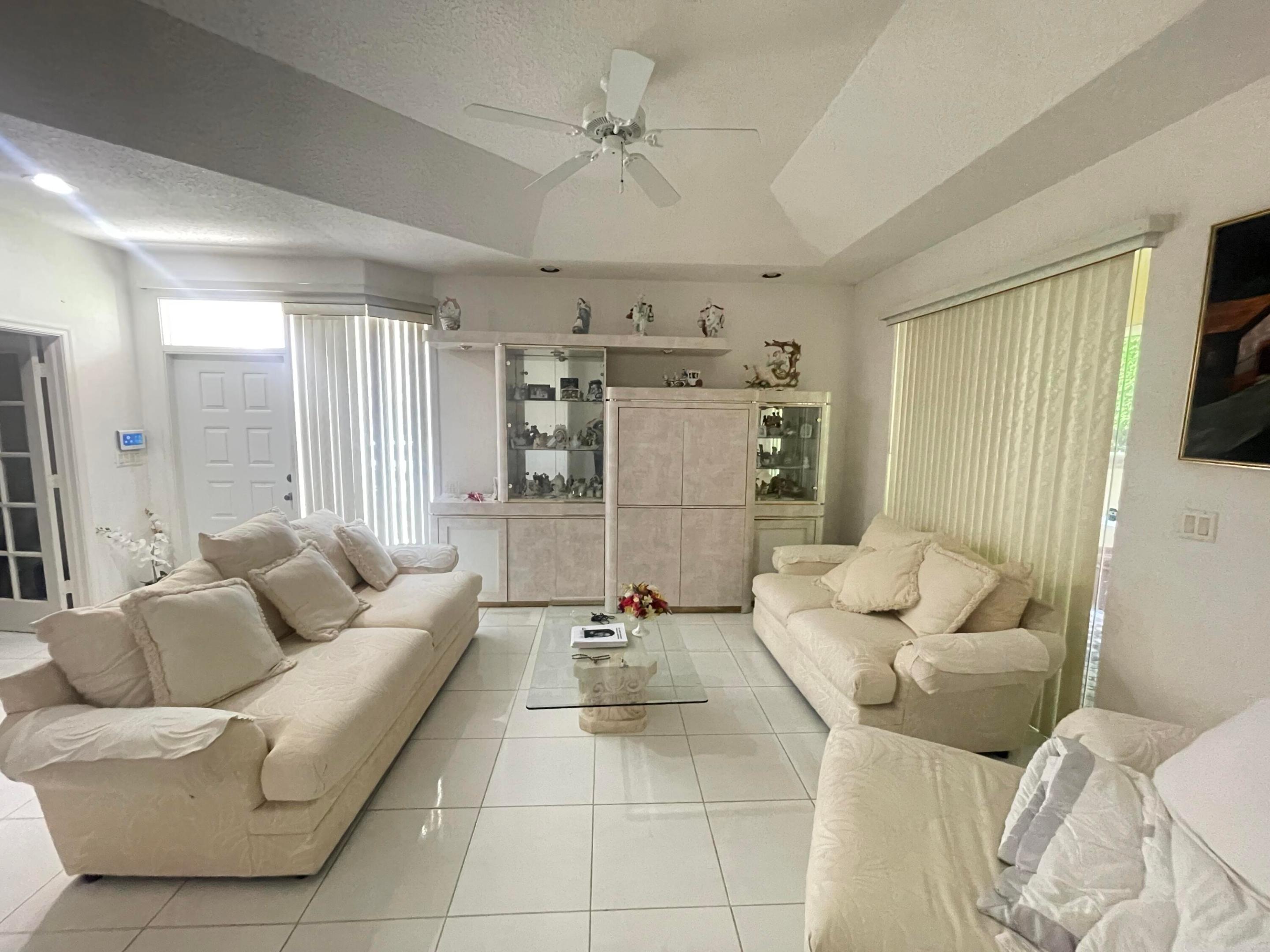 ROYAL PALM VILLAGE - Residential