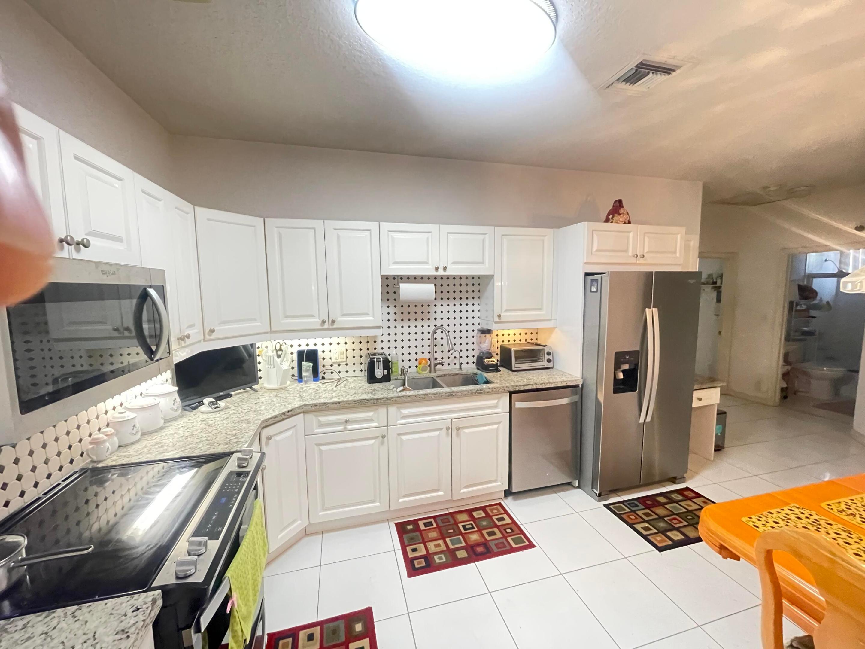 ROYAL PALM VILLAGE - Residential