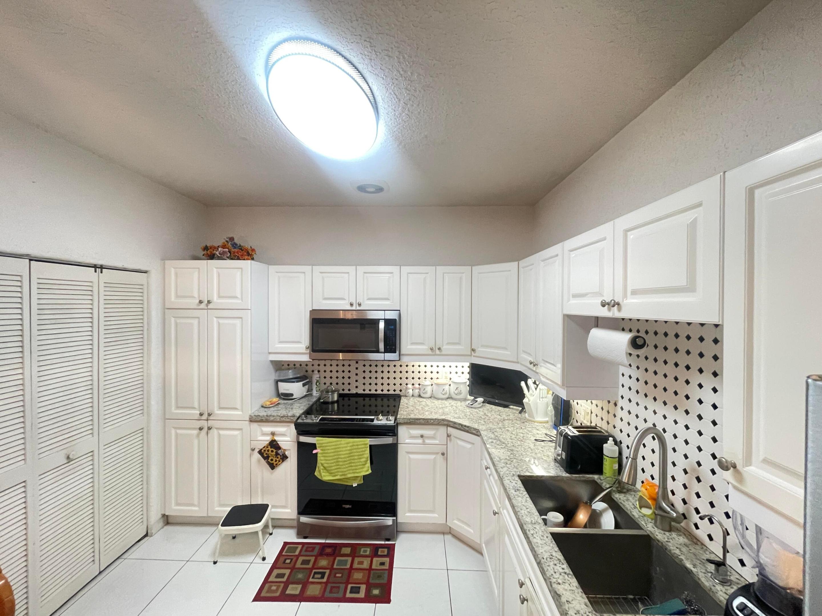 ROYAL PALM VILLAGE - Residential