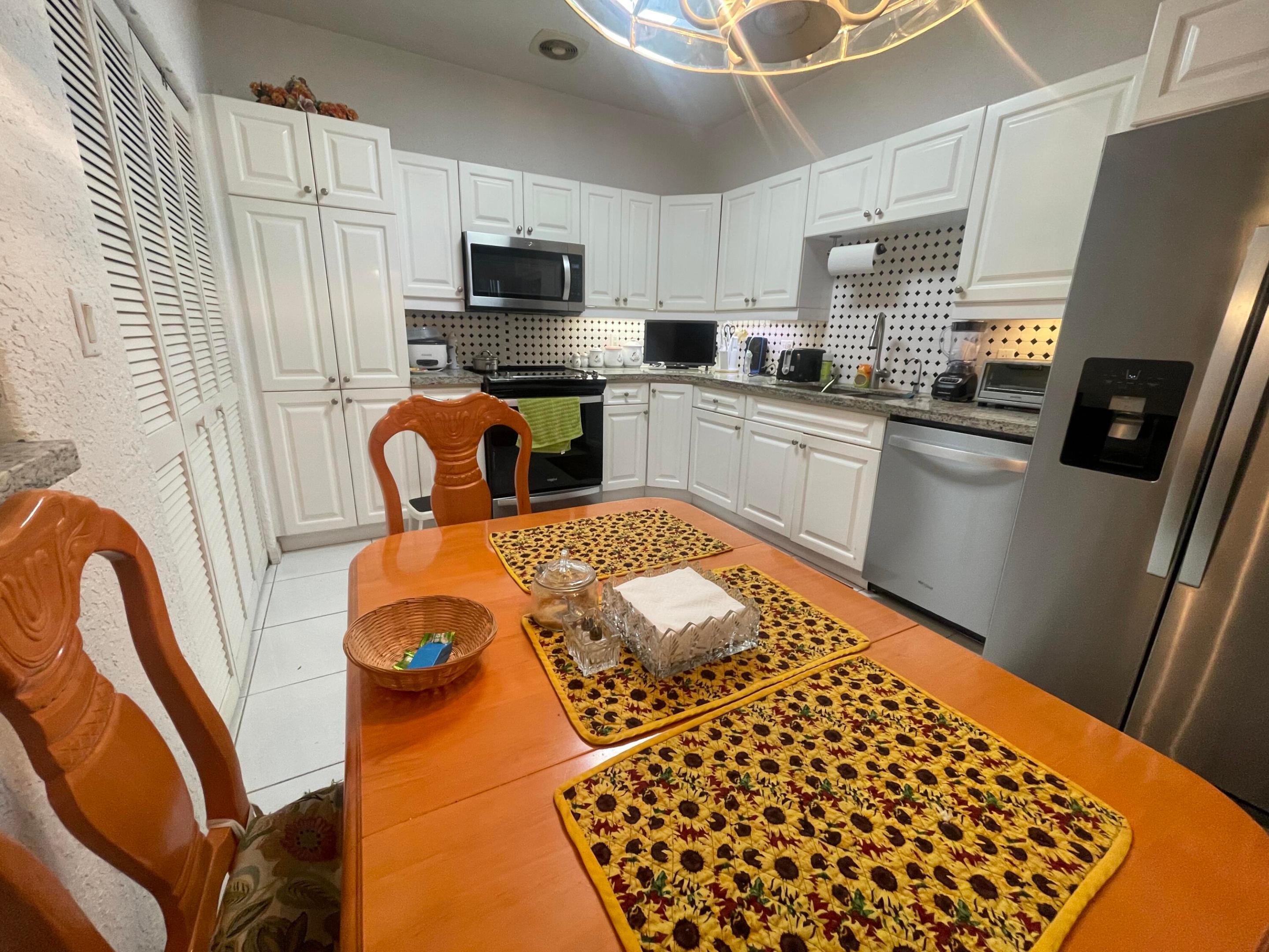 ROYAL PALM VILLAGE - Residential