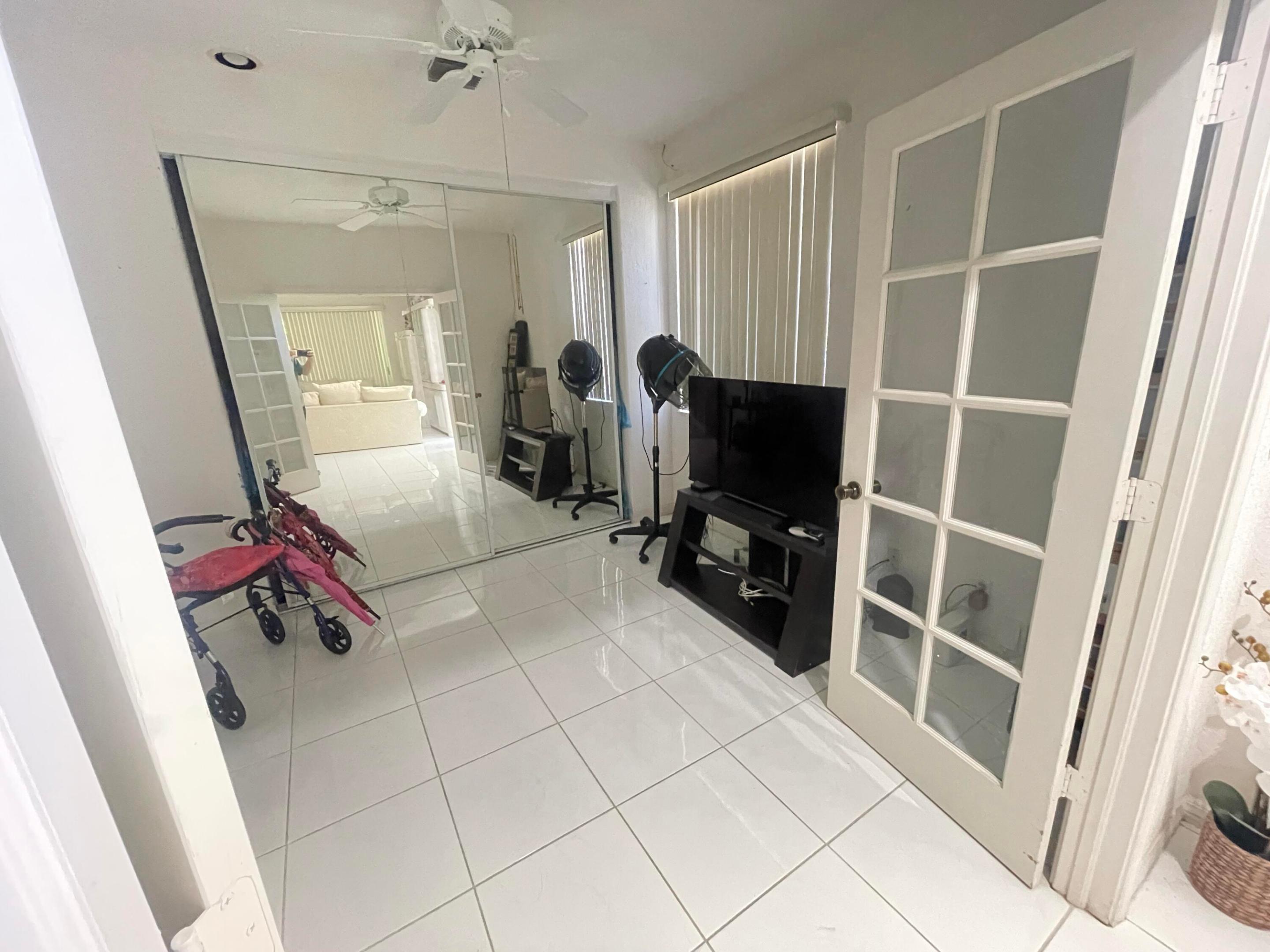 ROYAL PALM VILLAGE - Residential
