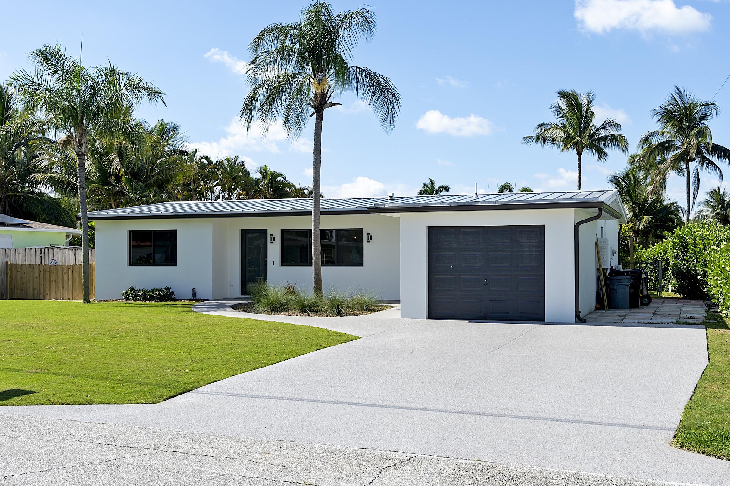LAKE CLARKE NORTH - Residential