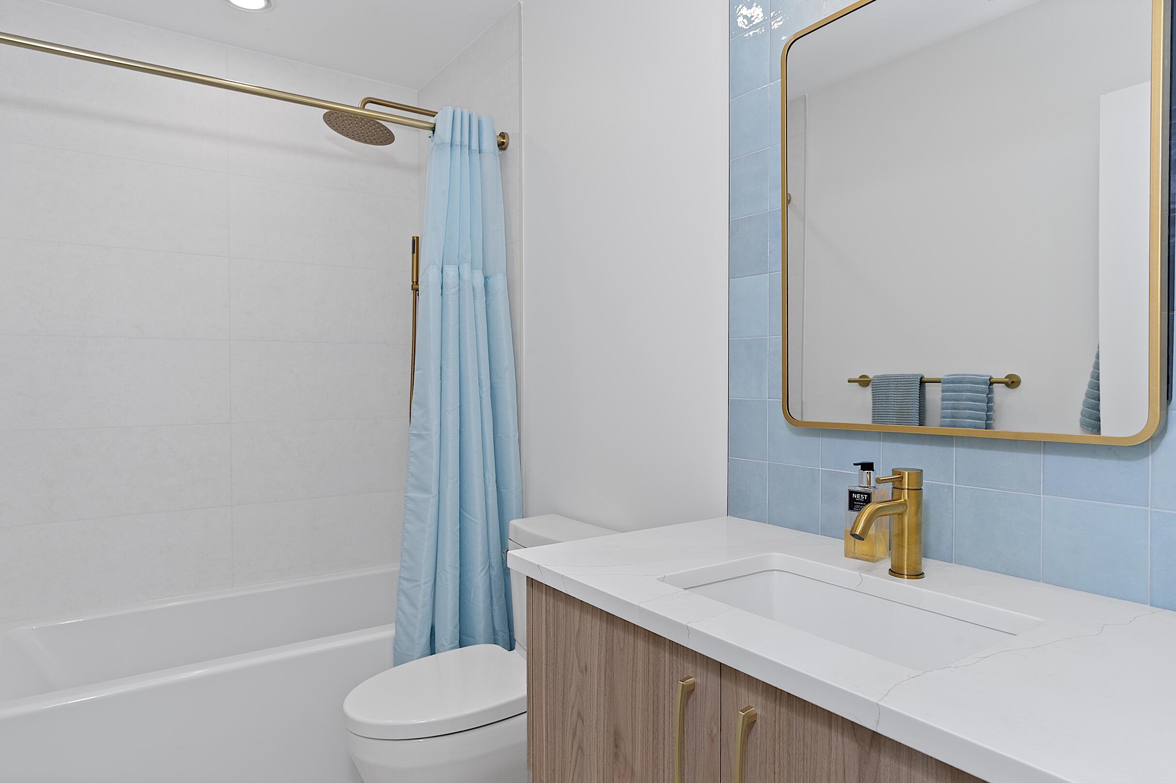 LAKE CLARKE NORTH - Residential