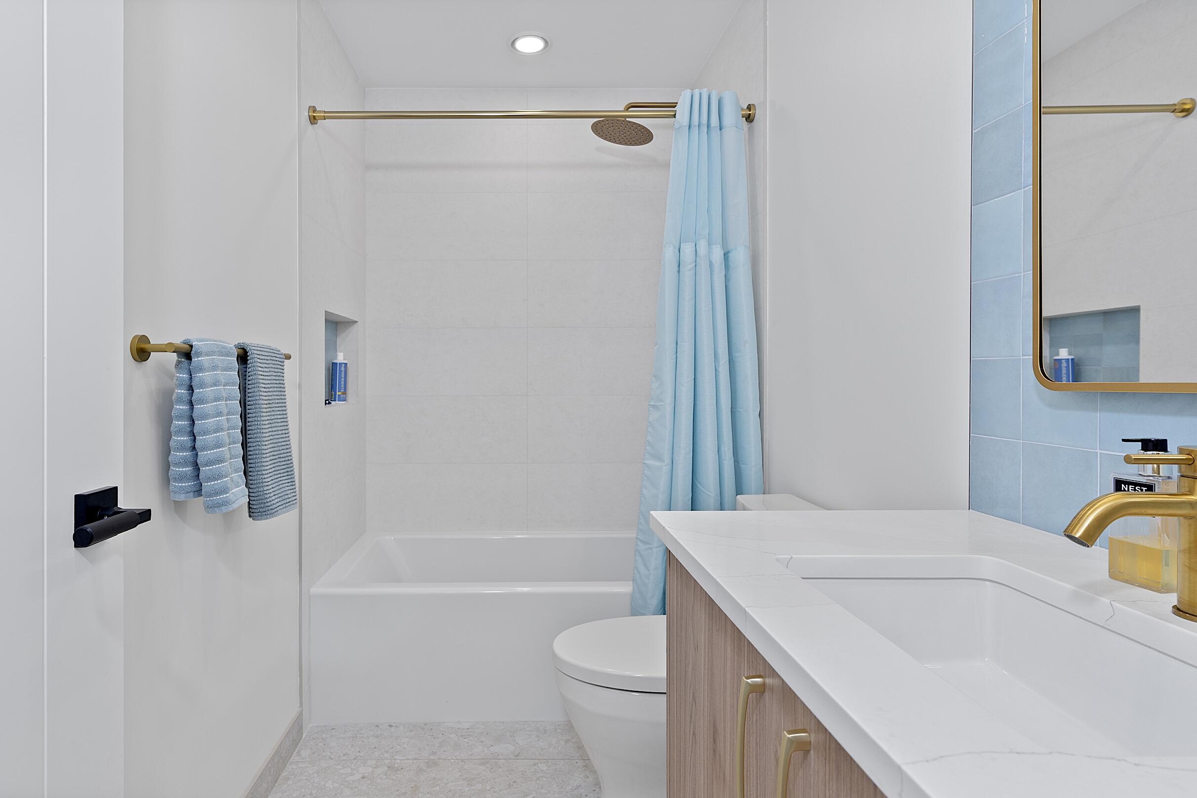 LAKE CLARKE NORTH - Residential