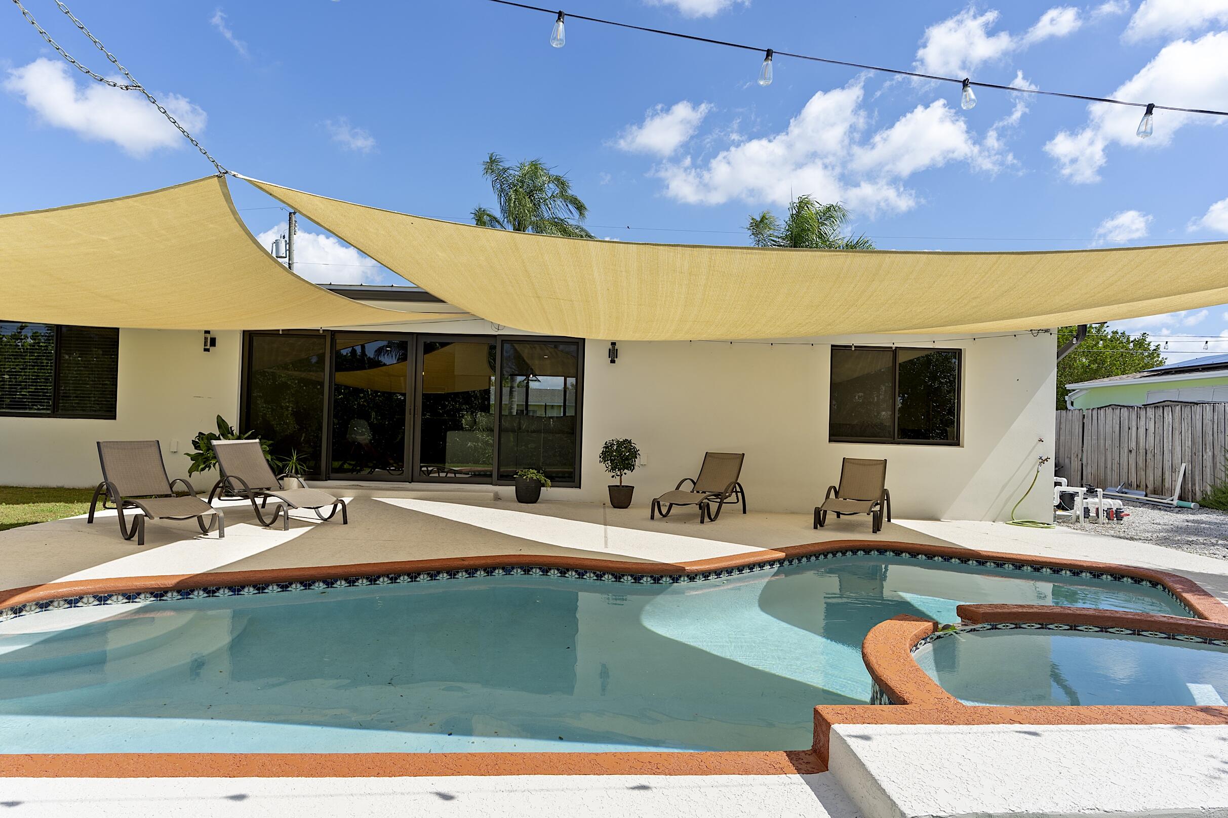 LAKE CLARKE NORTH - Residential