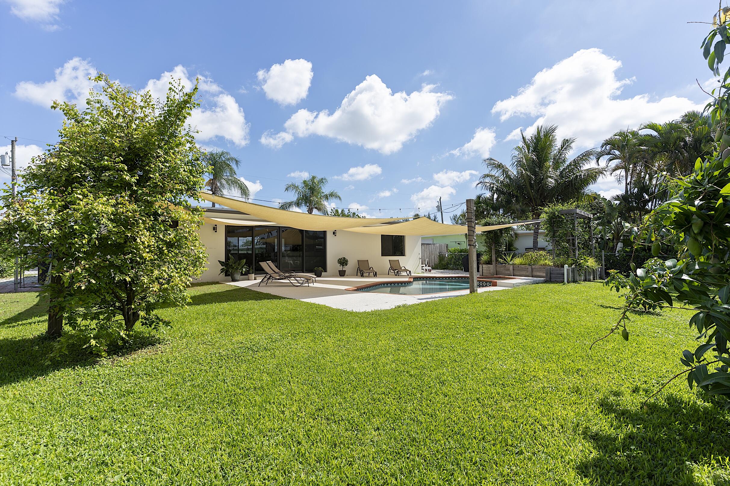 LAKE CLARKE NORTH - Residential
