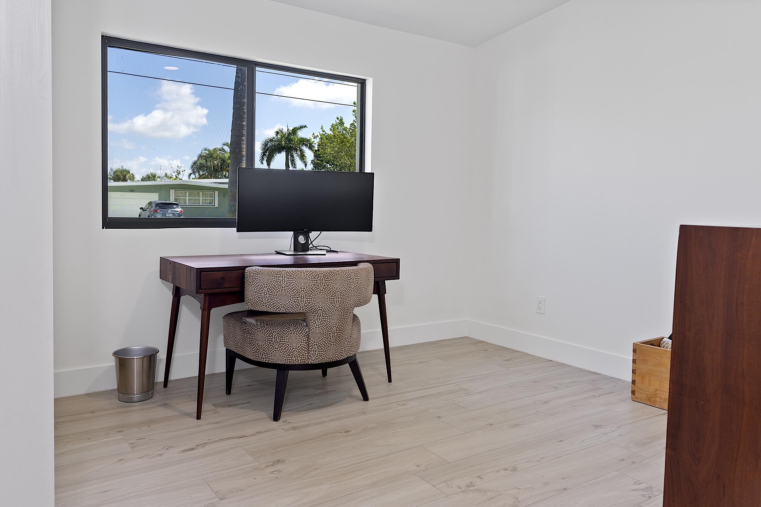 LAKE CLARKE NORTH - Residential