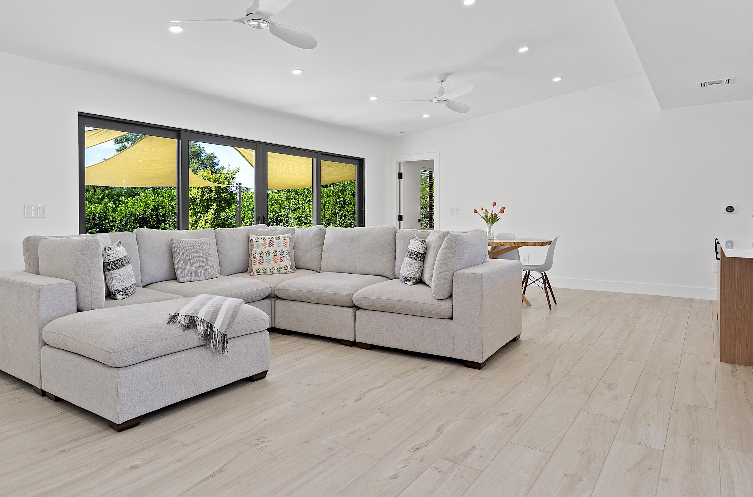 LAKE CLARKE NORTH - Residential