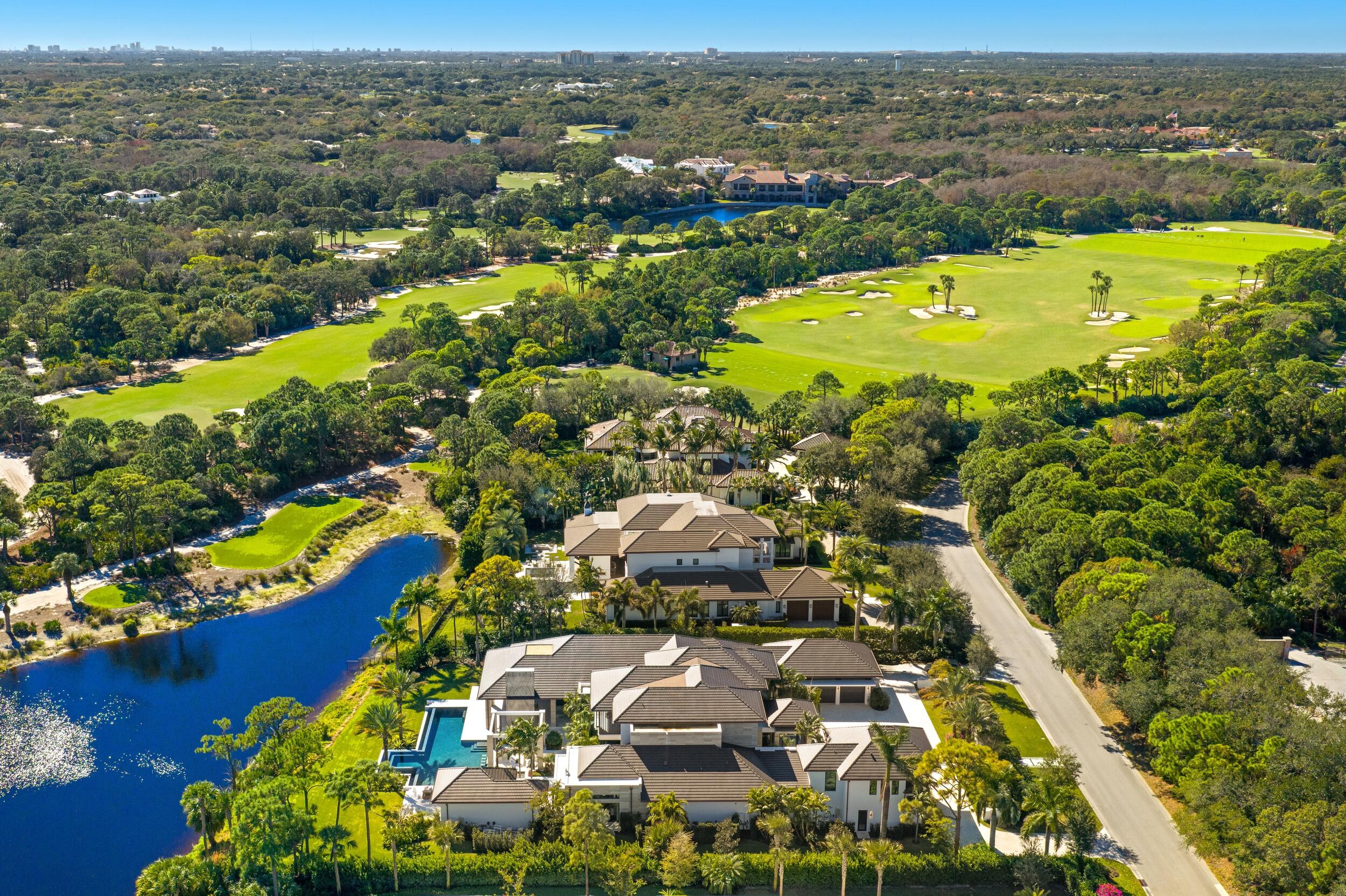 BEARS CLUB - Residential