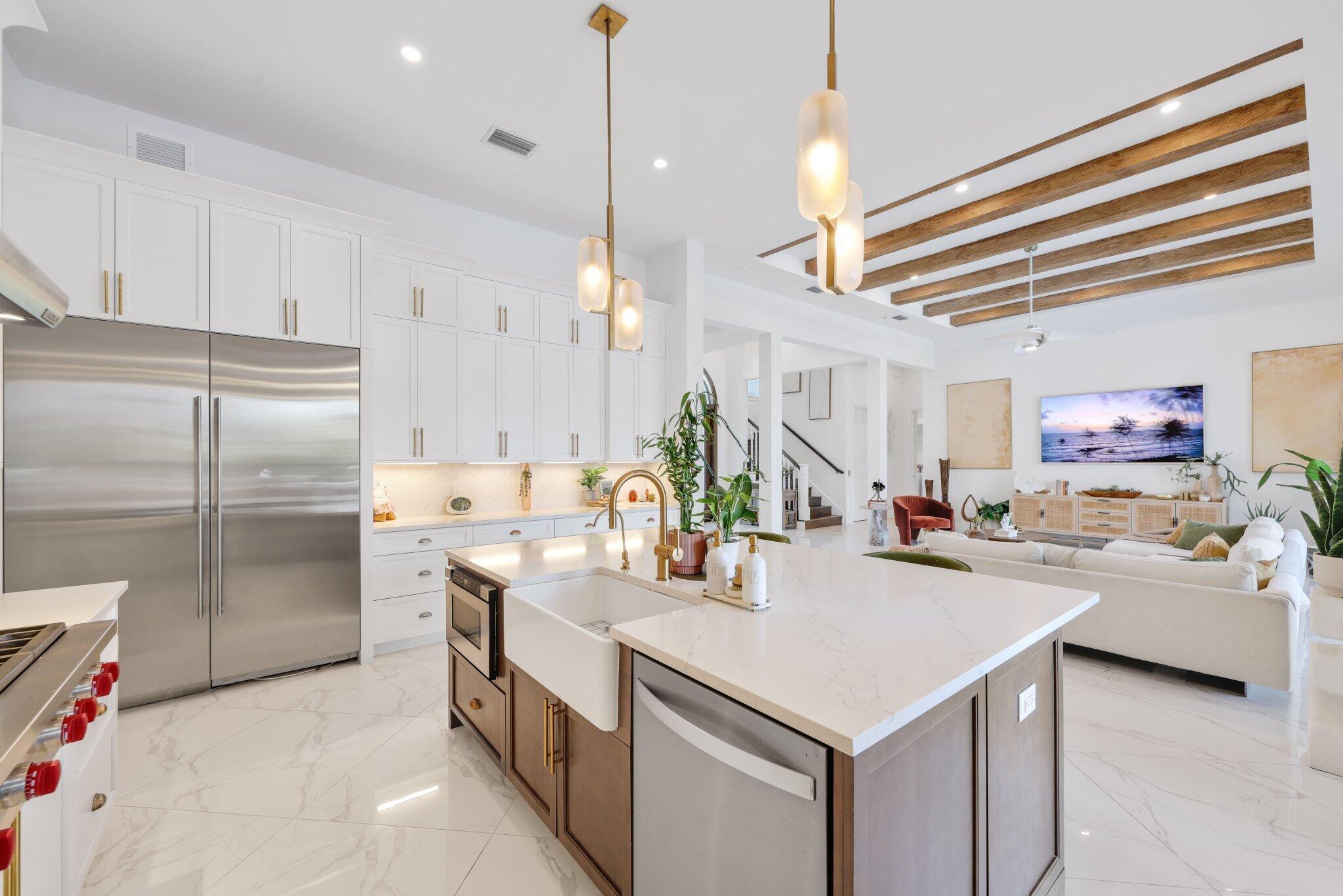 PALM BEACH ISLES 1 - Residential