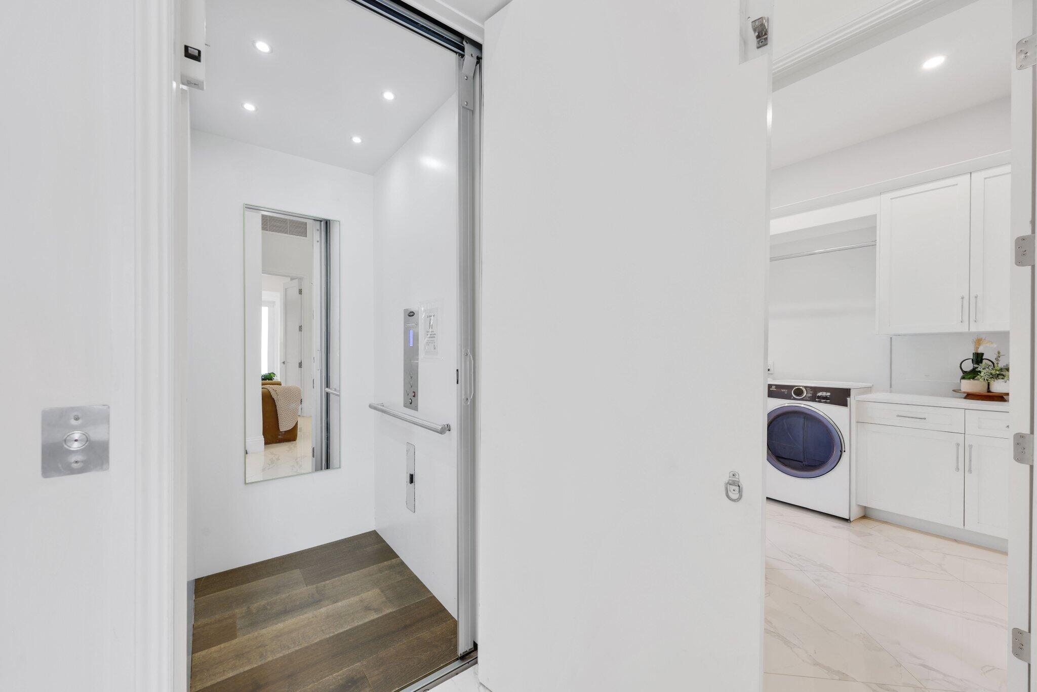 PALM BEACH ISLES 1 - Residential