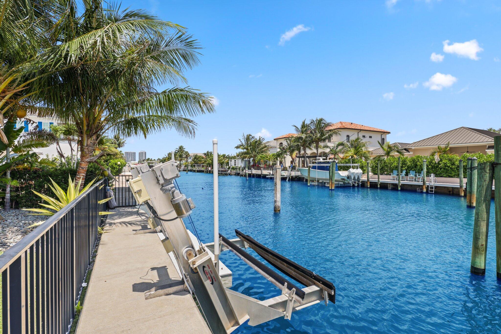 PALM BEACH ISLES 1 - Residential