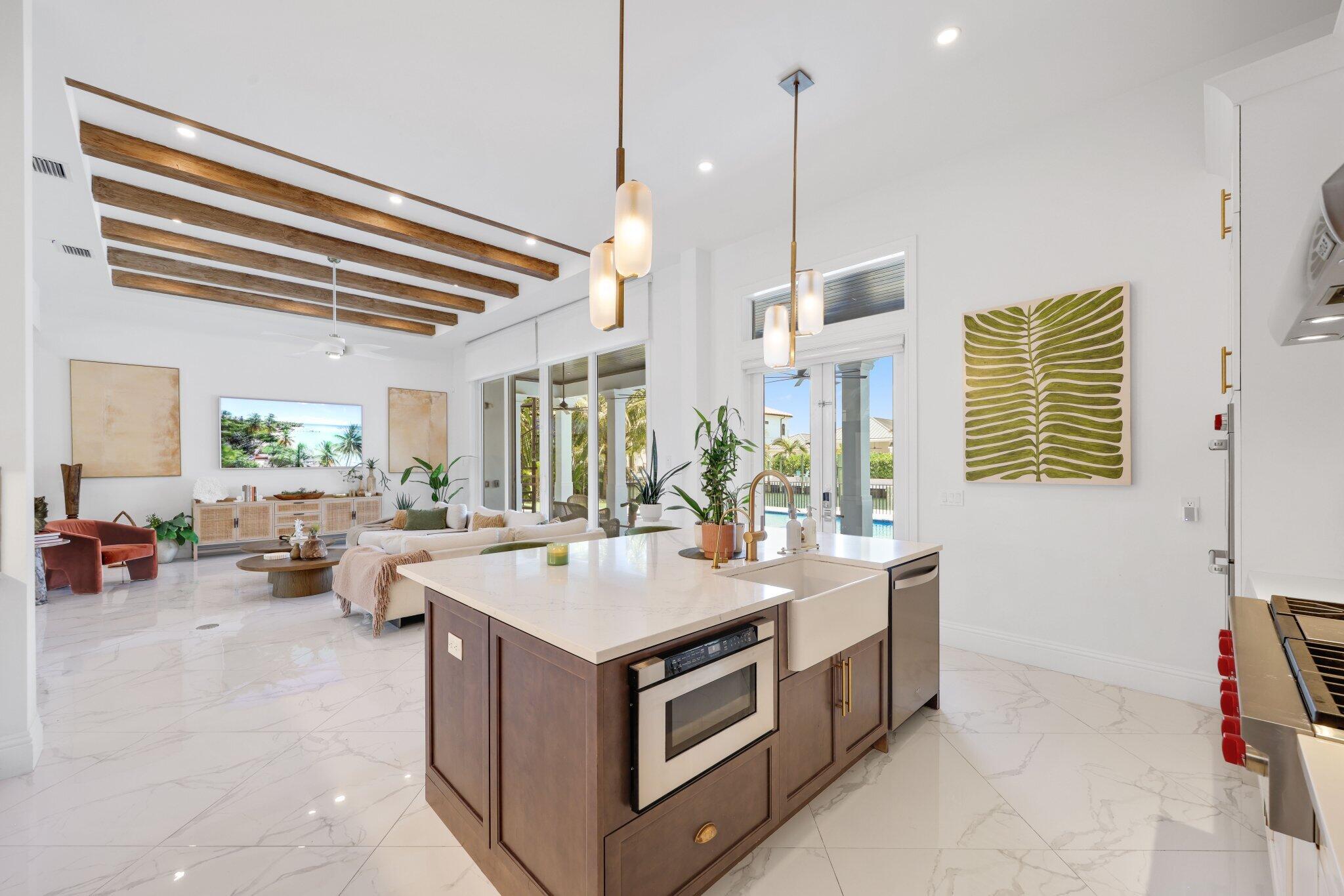 PALM BEACH ISLES 1 - Residential