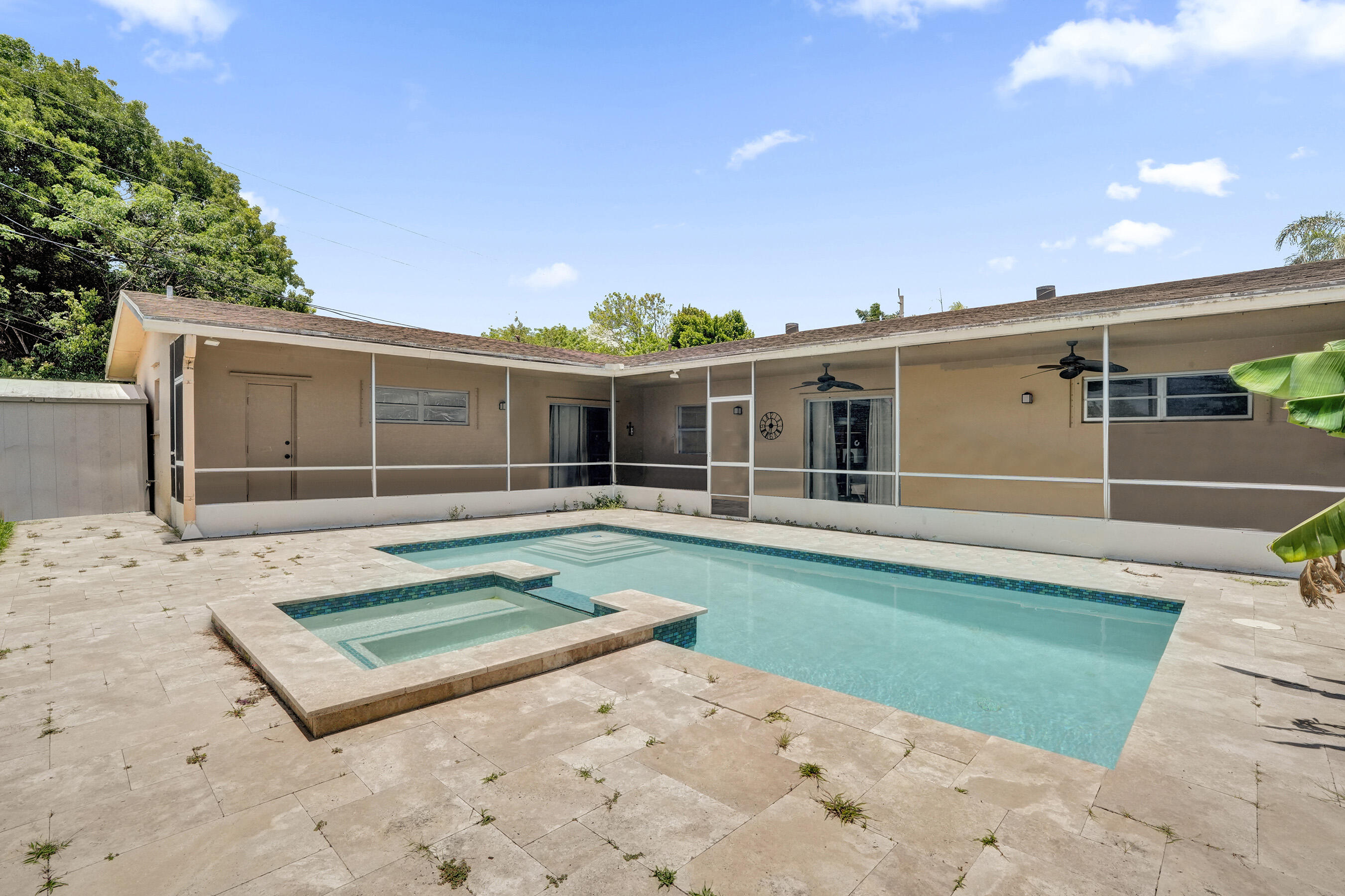 EDGEFIELD 1ST SEC - Residential