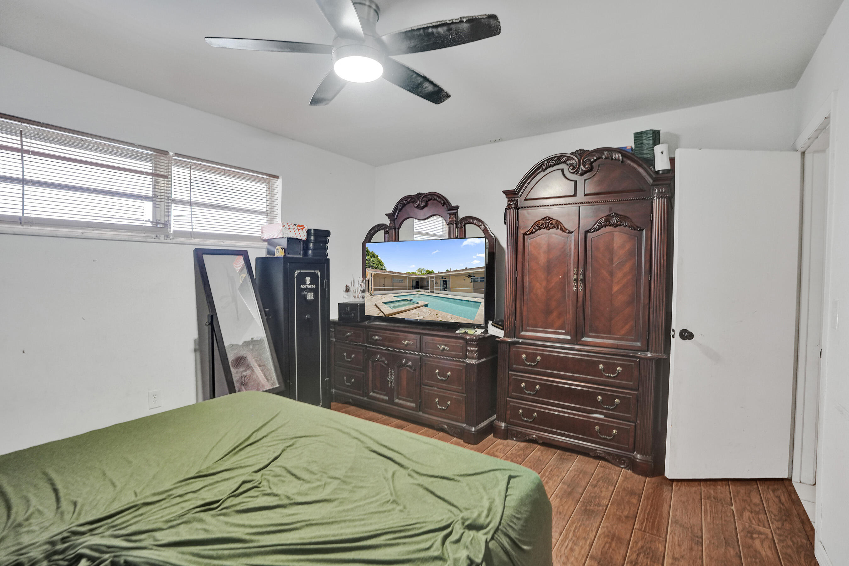 EDGEFIELD 1ST SEC - Residential
