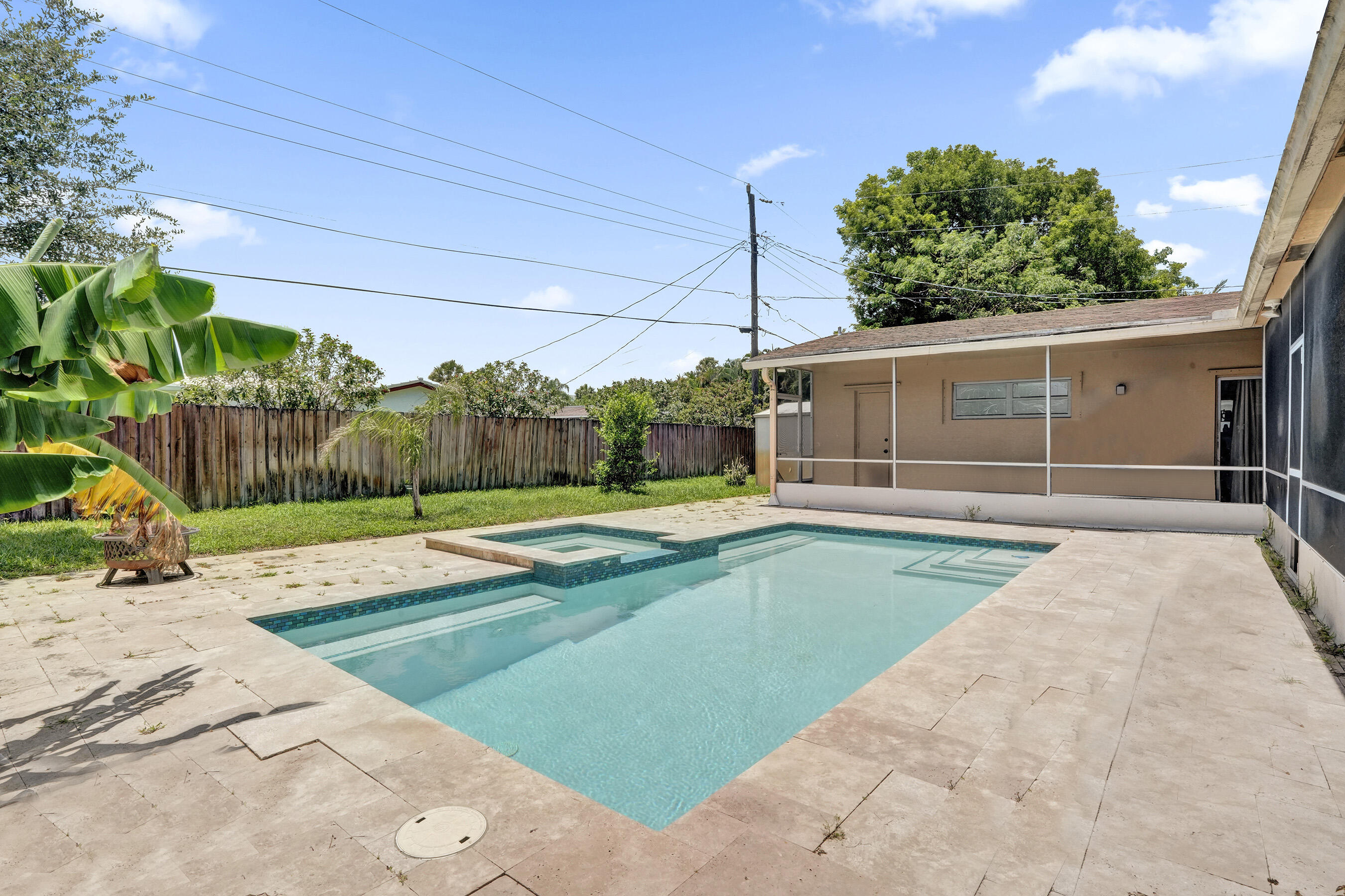 EDGEFIELD 1ST SEC - Residential