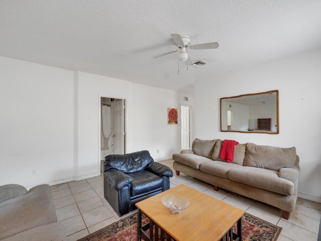 PINE TREE PARK UNIT NO 4 - Residential