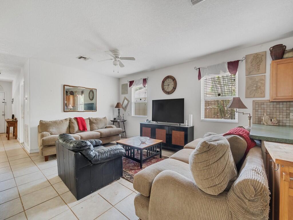 PINE TREE PARK UNIT NO 4 - Residential