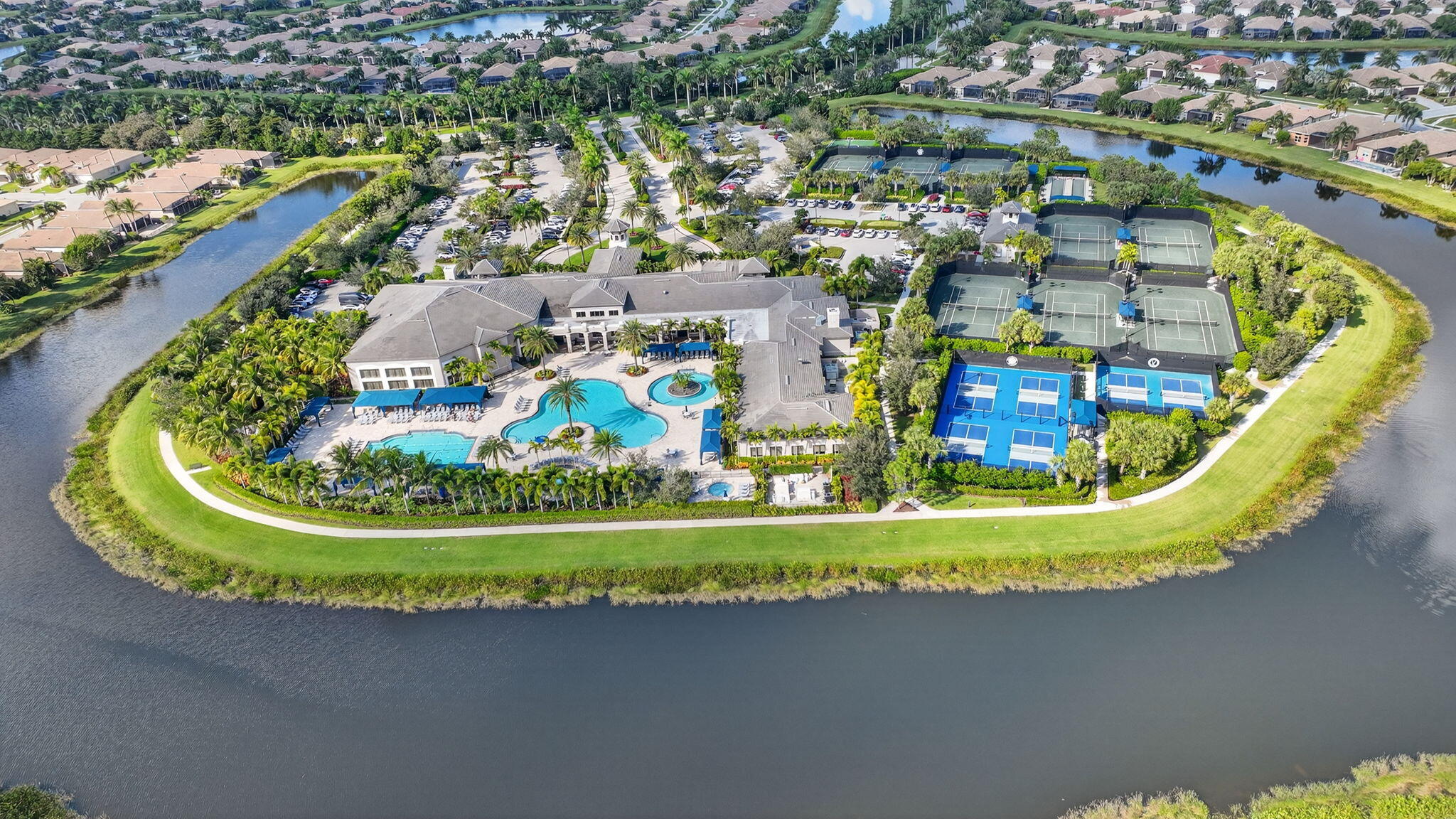 VALENCIA COVE - Residential