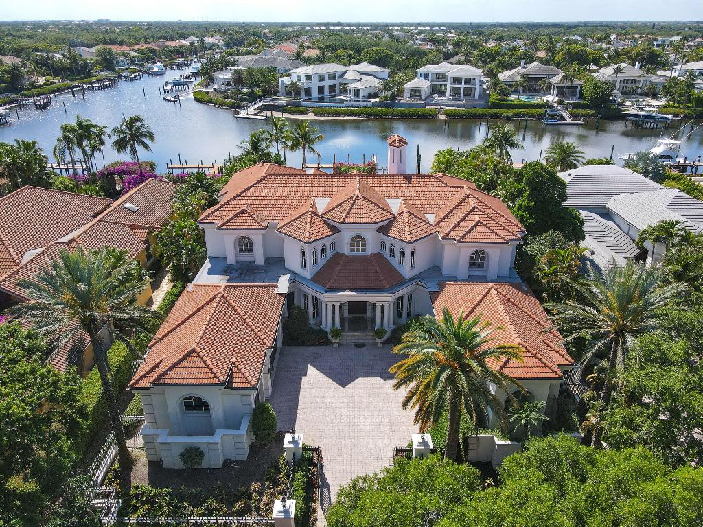 Admirals Cove - Residential