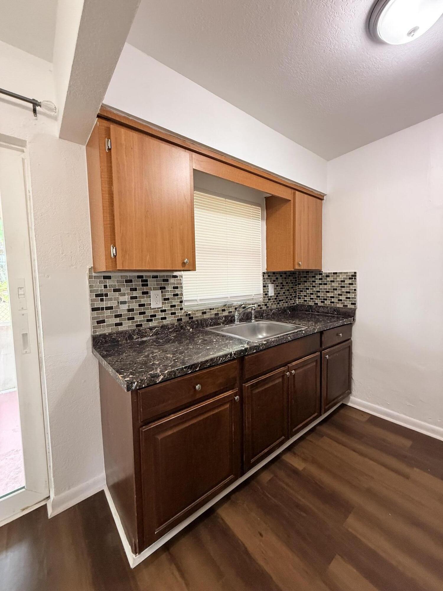 ORIOLE ESTATES SEC 8 - Residential Lease