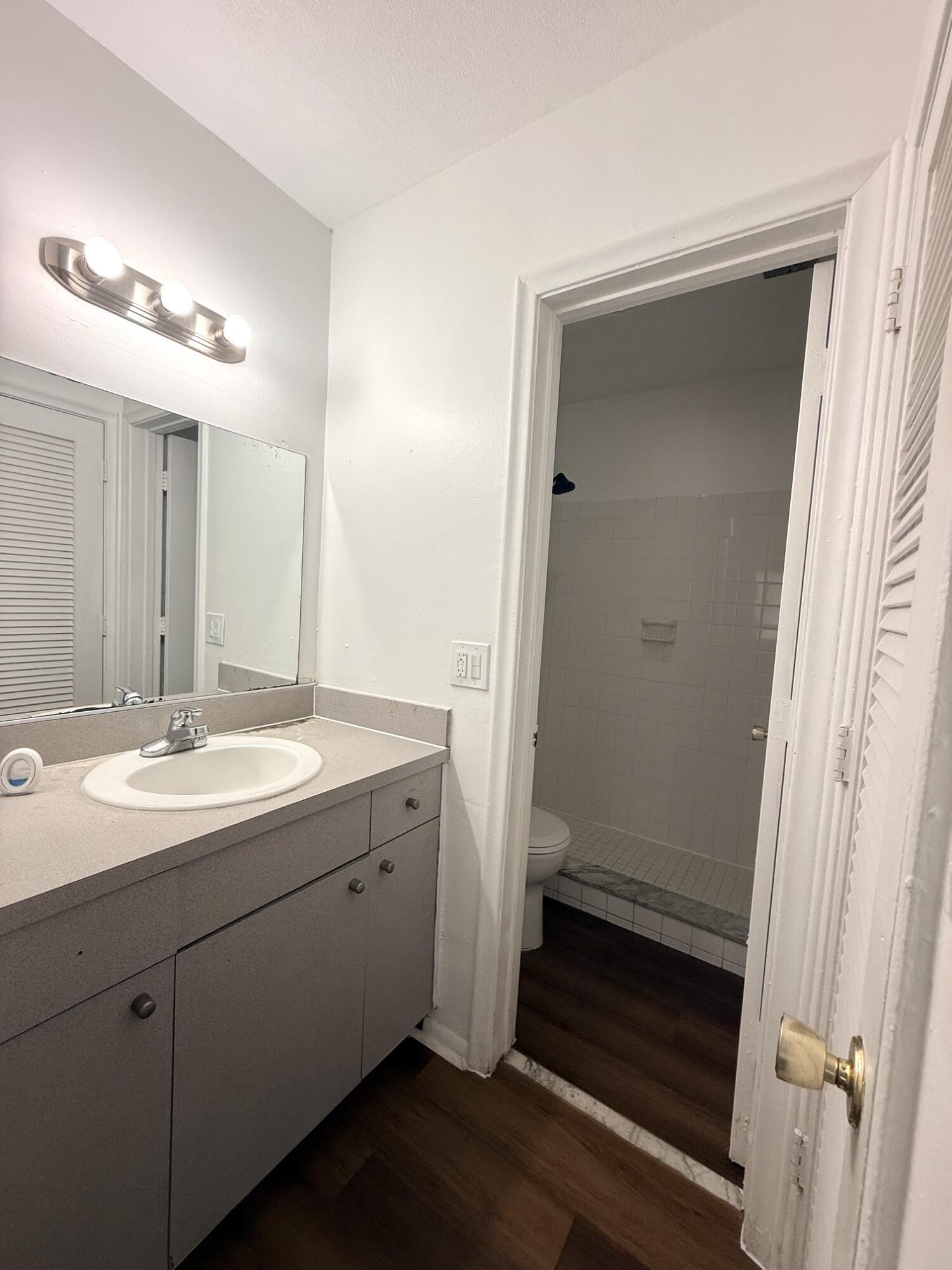 ORIOLE ESTATES SEC 8 - Residential Lease