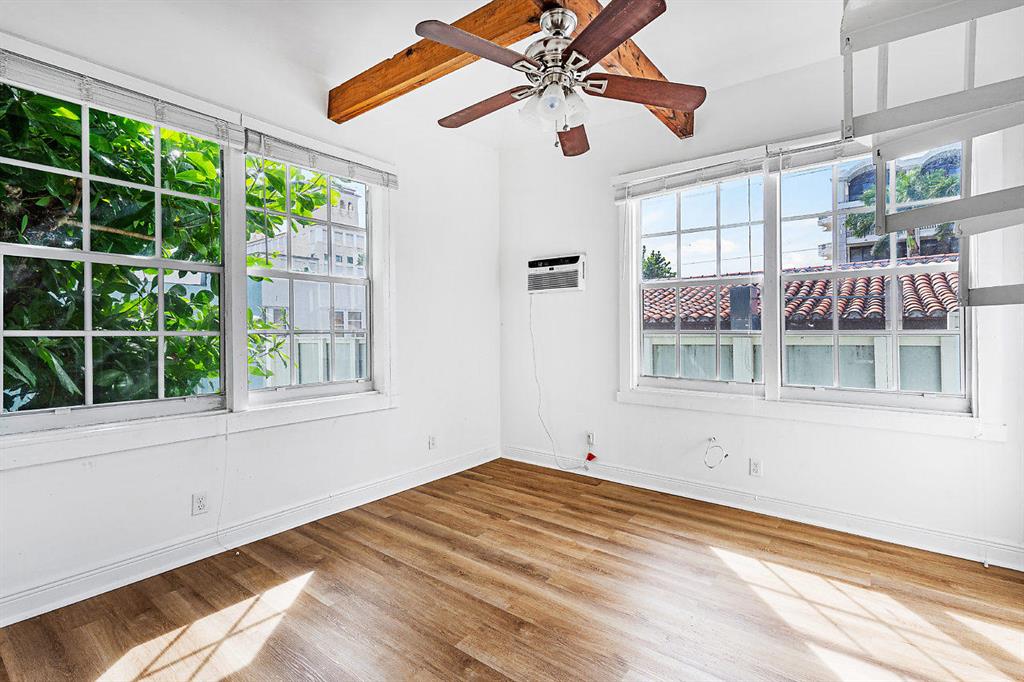OCEAN PARK H W ROBBINS - Residential Income
